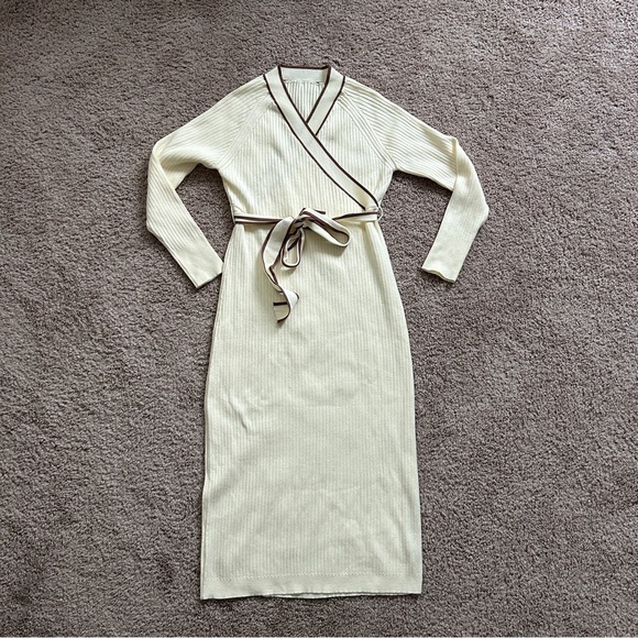 V For City Cream Brown Maternity Waist Tie Long Sleeve Midi Dress Size Small - Picture 4 of 11